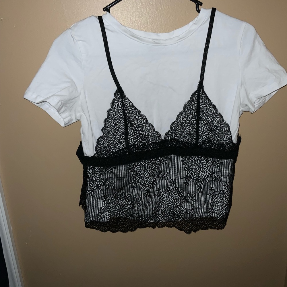 SHEIN Contrast Floral Lace Cami Overlay T-Shirt, size M